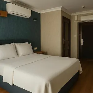 https://red-green-hotel.aegeanhotels.net